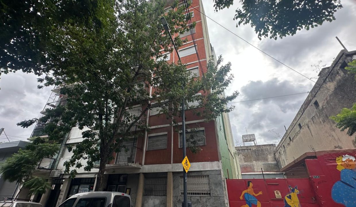 e956f134-9e0b-4f3f-a9a5-34627cd0fc48