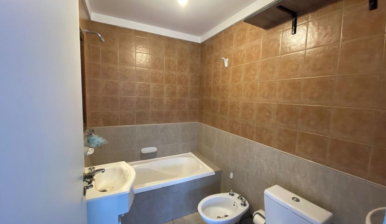 extra_large_u_690525e0e969c