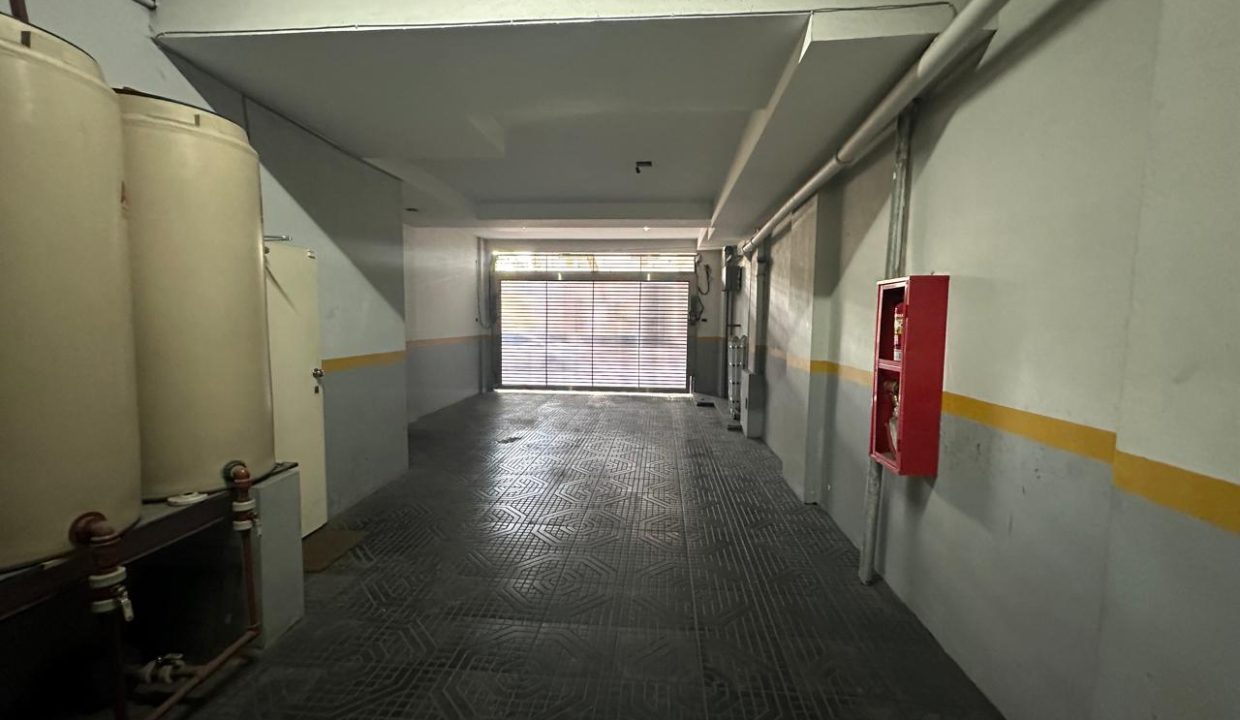 3ec7b9f9-c2bf-4ea5-bfde-b4d6629bb86b