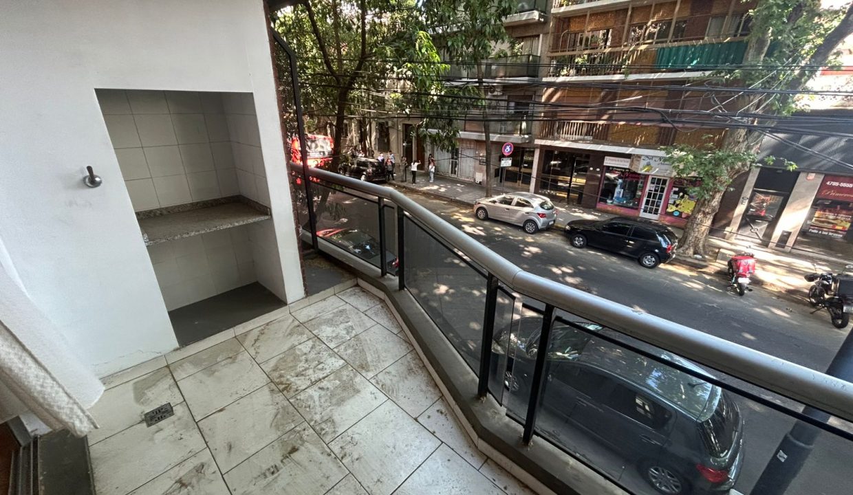 WhatsApp Image 2025-11-13 at 16.04.15