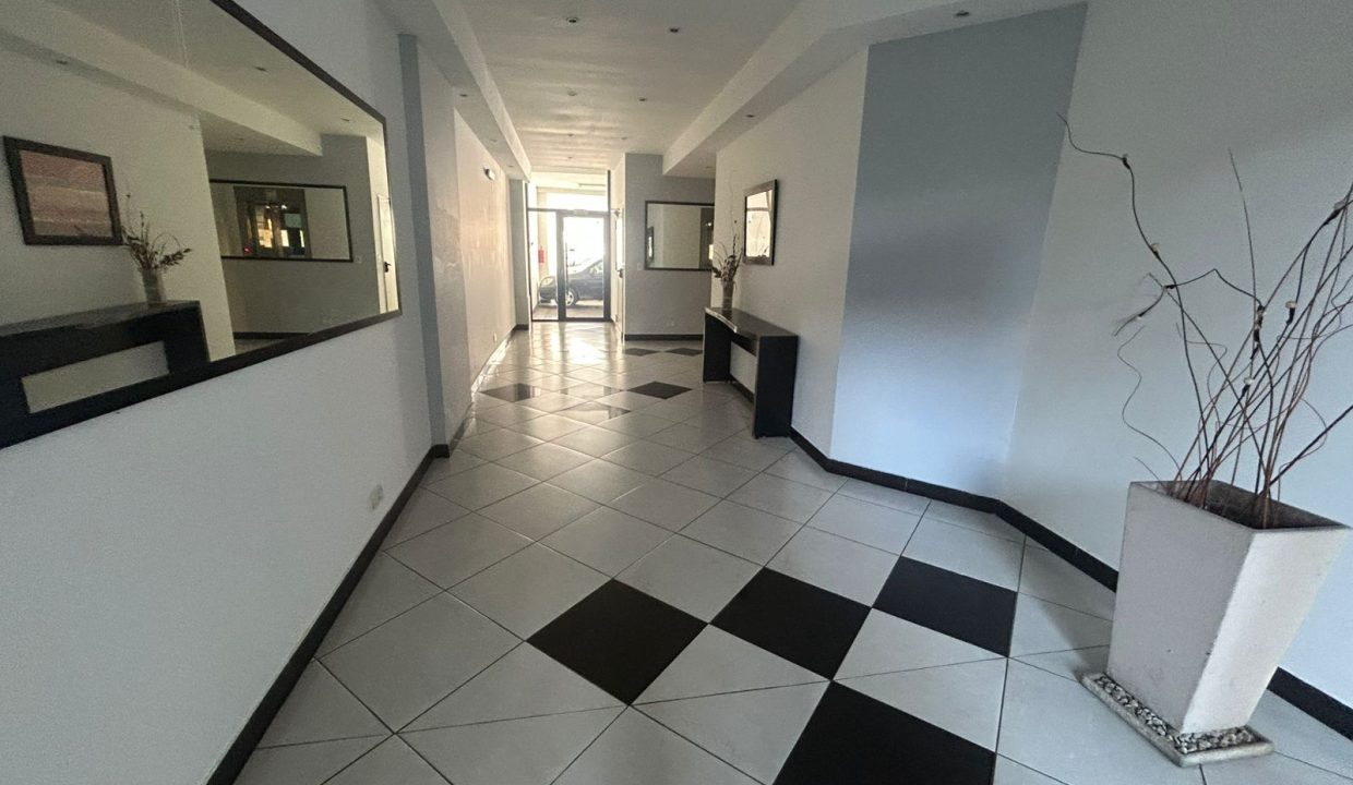 WhatsApp Image 2025-11-13 at 16.04.18 (1)