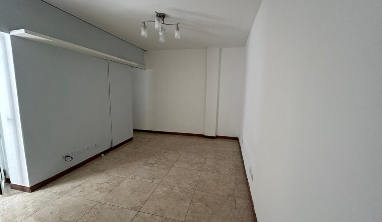 WhatsApp Image 2025-11-28 at 12.18.35