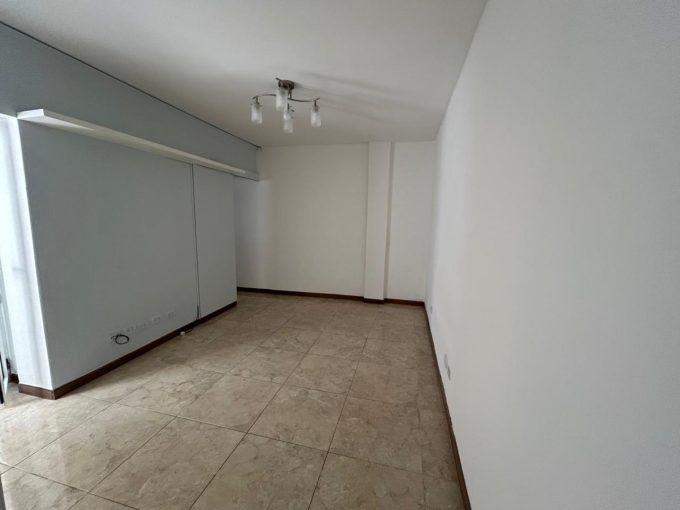 Jujuy Av. 500, PB F°