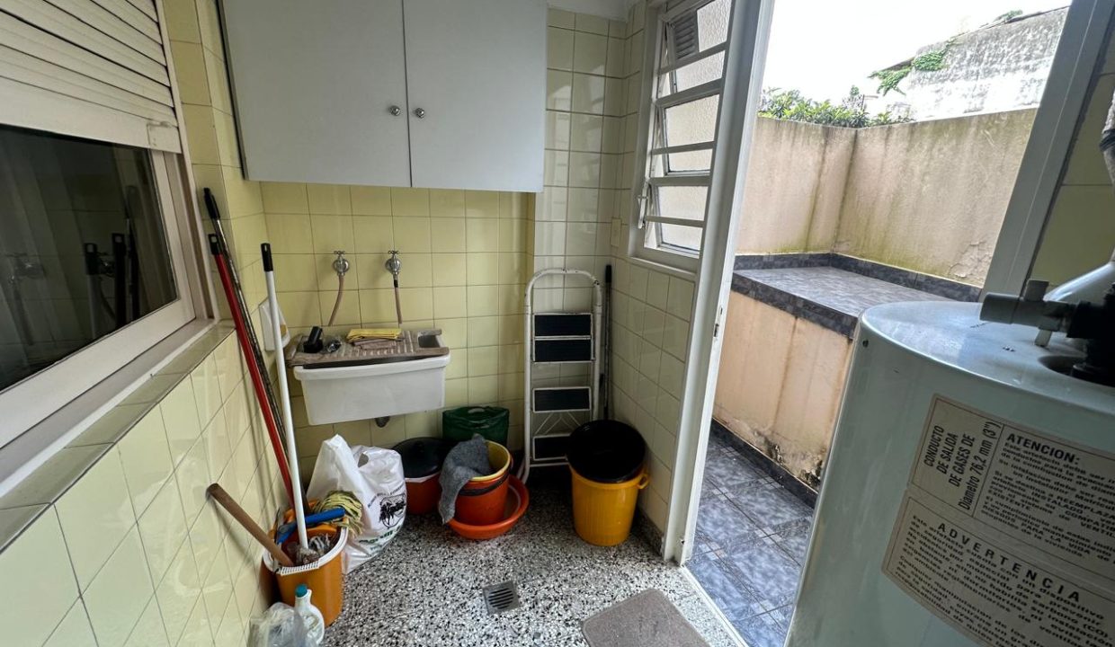 dfe8ed5b-a876-4ae8-a4a1-fe552bb01b4e