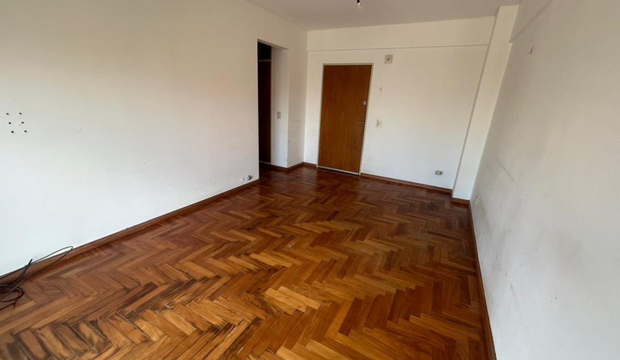 WhatsApp Image 2025-12-05 at 11.03.01 (1)