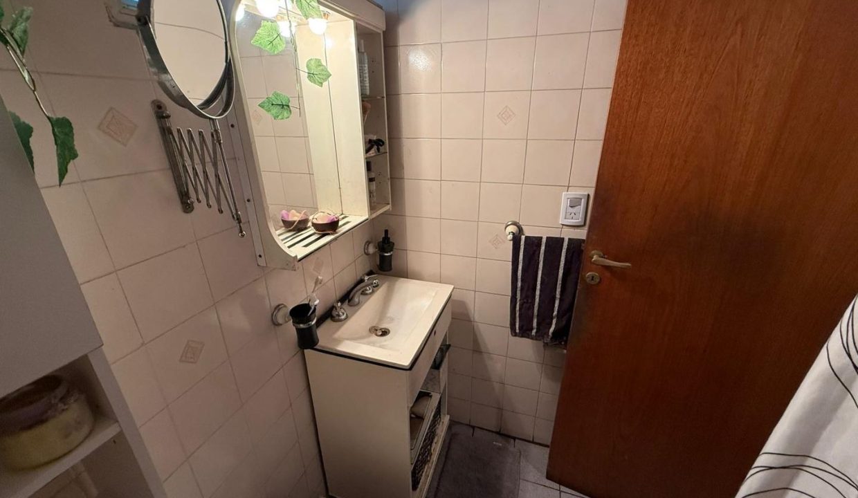 77ef6863-1056-471c-b5e9-9bf94a6ee5af