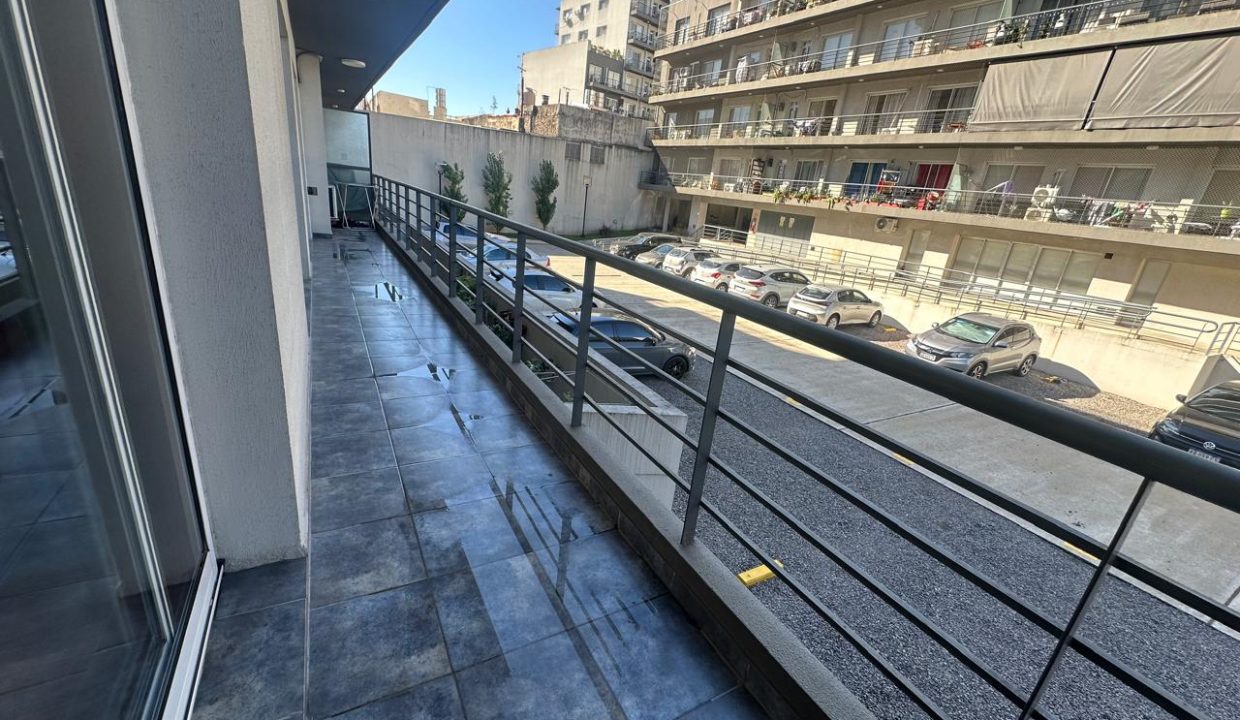 aaea83f3-c513-4276-9a1b-37ad5958f3cf