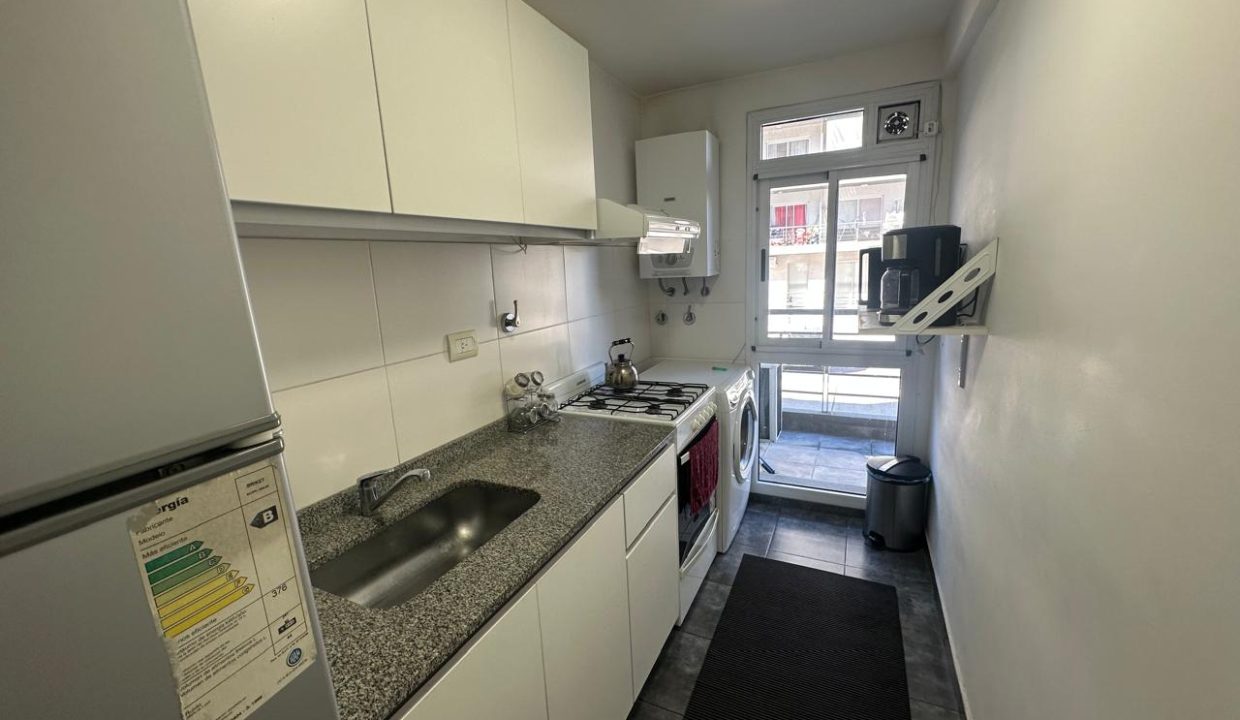 aaea83f3-c513-4276-9a1b-37ad5958f3cf