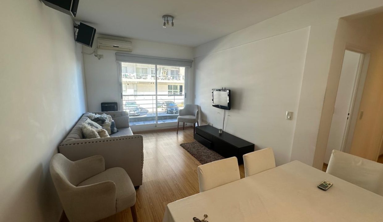 aaea83f3-c513-4276-9a1b-37ad5958f3cf