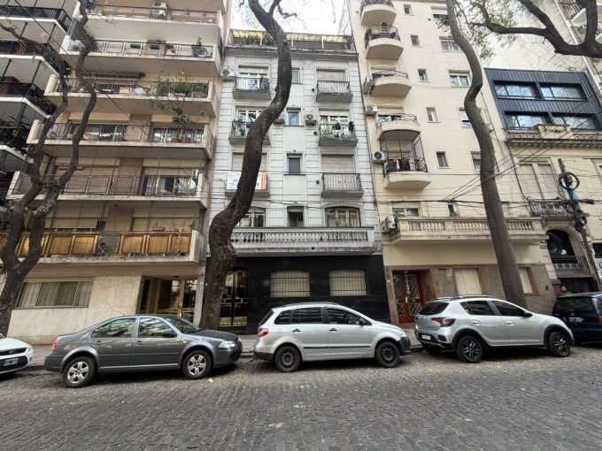 Eduardo Acevedo 42 1 «C»